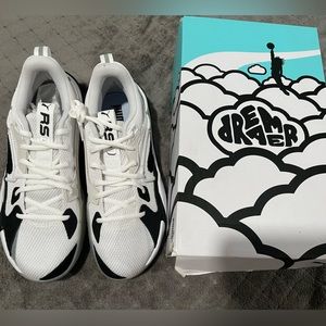 Puma J Cole dreamer sneakers Men’s size 8.5